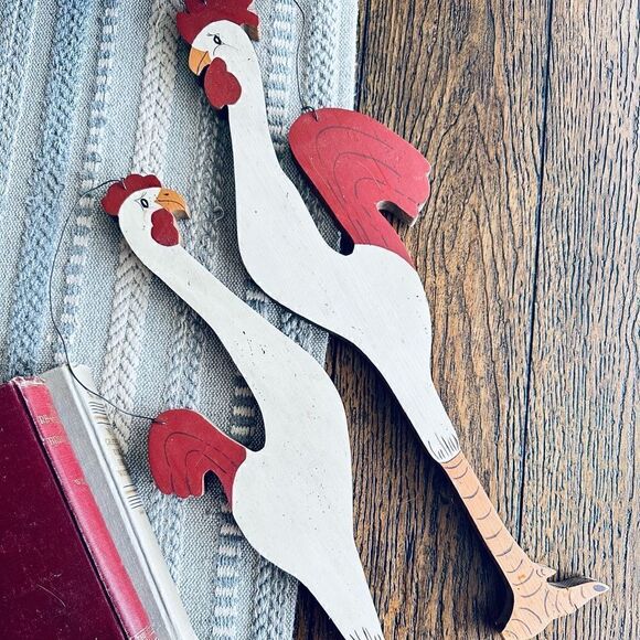 Vintage Primitive Rustic Farmhouse Hanging Wooden Oversized Chickens - Picture 6 of 9